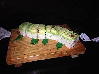 Kenshi Sushi Aleman