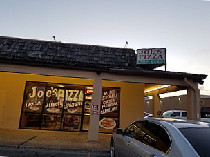 Joe's Pizza