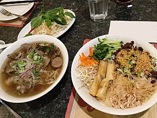 Pho Binh Minh Restaurant