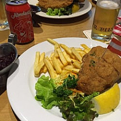 Austrian Schnitzelhaus Neutral Bay