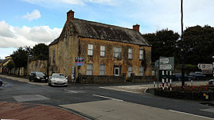 Old House Pub