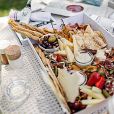 Picnic At B Farm