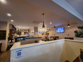 Oyster Court Sports Brasserie