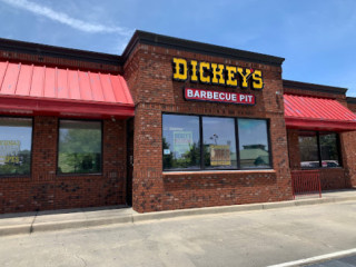 Dickey's Barbecue Pit