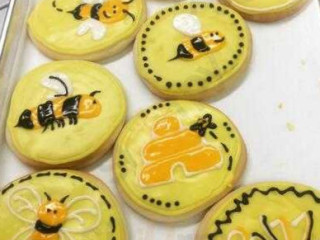 Muddy Bees Bakery