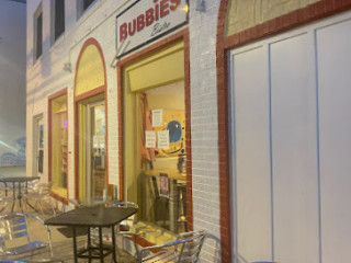 Bubbies Bistro