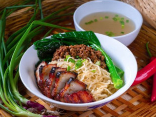 Traditional Sarawak Kolo Mee (clementi)