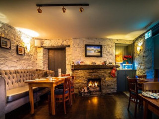 The Roberts Cove Inn Gastro