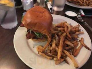 August Henry's Burger