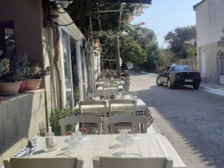 Tavern Nikos