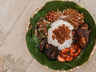 Nasi Ambeng Legend