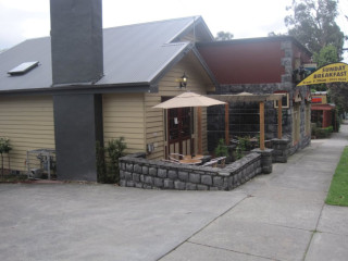 The Acorn Bar Restaurant