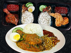 Nasi Lemak Kak Mah Selera Thai