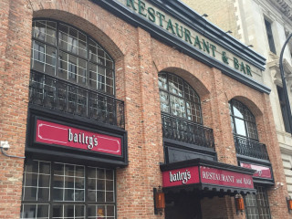 Bailey's Restaurant & Bar