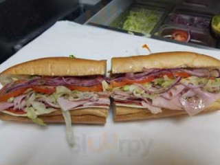 Munch A Sub