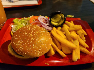 Red Robin Gourmet Burgers