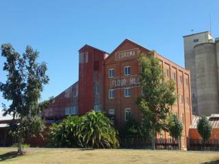 Corowa Whisky & Chocolate Coffee Shop