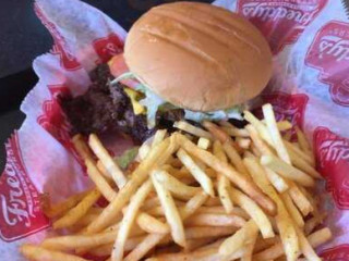 Freddy's Frozen Custard Steakburgers