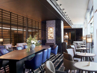 The Ritz-carlton Café Deli