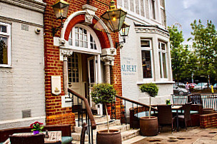 The Albert Pub Dining