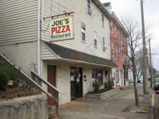 Joe's Pizza