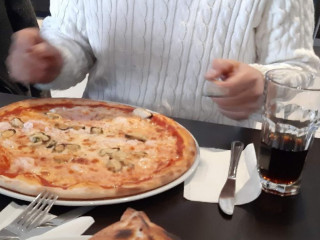 Bohus Pizzeria Och Grill