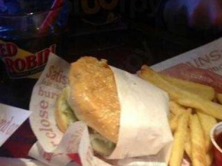 Red Robin Gourmet Burgers And Brews