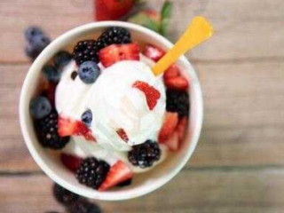 Orange Leaf Frozen Yogurt