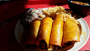 Panaderia Y Taqueria La Ilusion