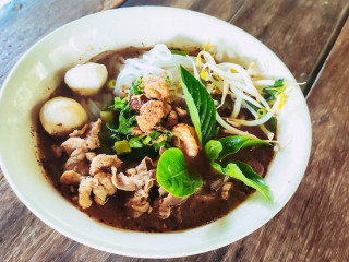 ณัธก๋วยเตี๋ยวเรือ