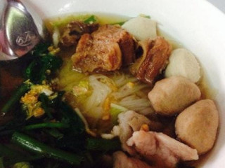 ร้านก๋วยเตี๋ยวครัวเจ๊ออน