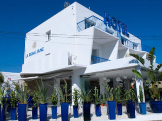 La Reine Jane Hôtel, Restaurant, Bar Et Rooftop à Hyères