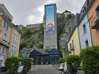 De L De Ville Lourdes