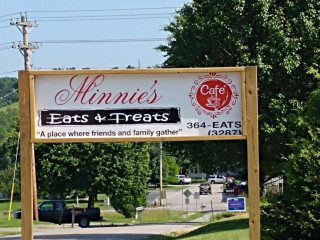 Minnie Eats Treats Cafe