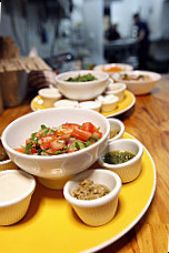 ברד אנד ברקפסט Bread Breakfast