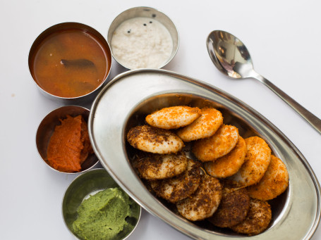 Assorted Podi Idlis (12 Pcs)