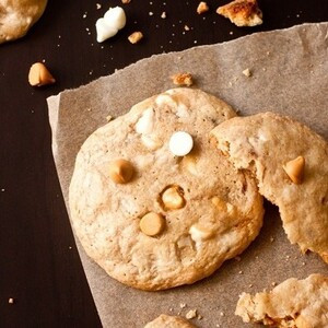 Hvid Chip Macadamia Nut Cookie