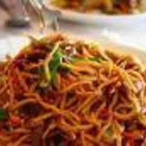 Oksekød Eller Rejer Lo Mein