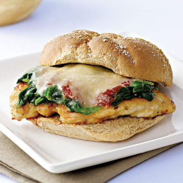 Kyllingekotelet Parmigiana Sandwich