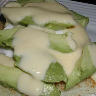 Californien Avocado Benedict